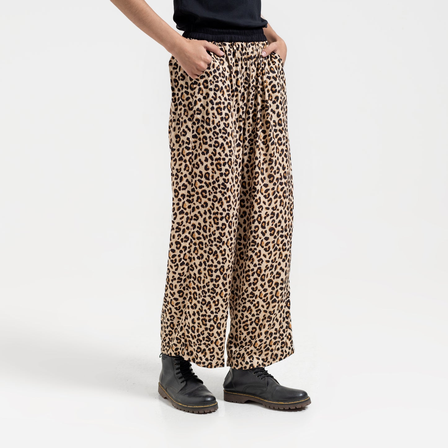 LEOPARD PANTS