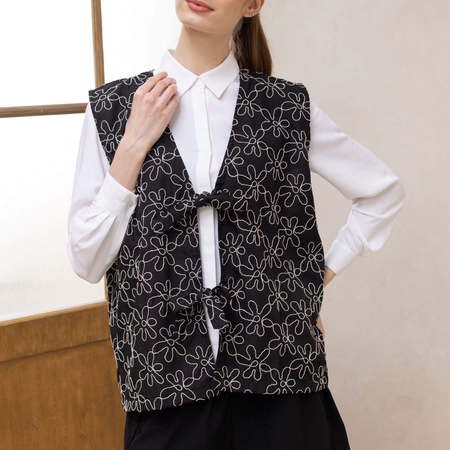 Fleur Vest Black