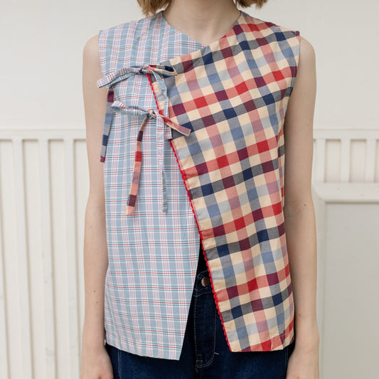 Belle Vest Red